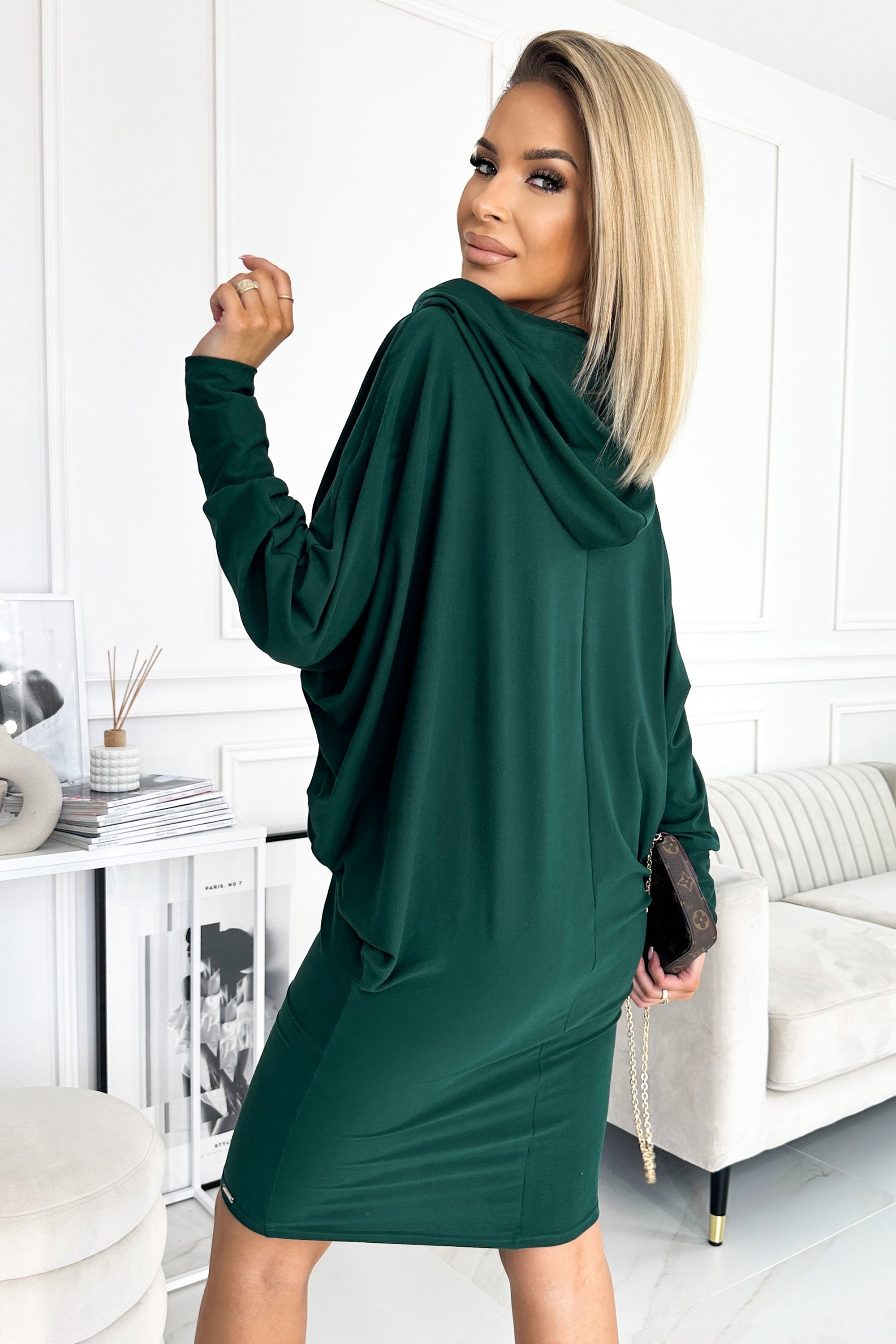Numoco 400-1 Bat dress with a hood - green