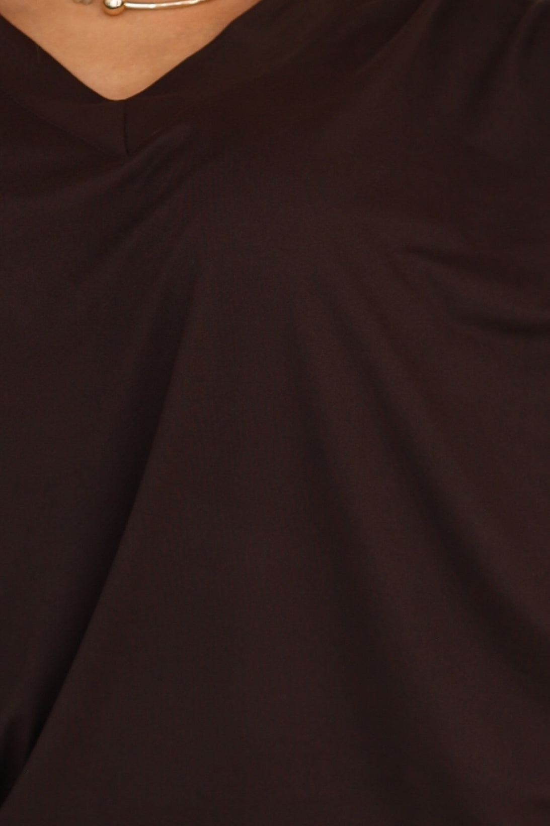 Numoco 402-9 Comfortable batwing dress with long sleeves - chocolate